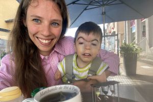 Syndrome de Cornelia de Lange : « Pour mes parents, c’était inconcevable de mener à la vie un enfant comme ça »